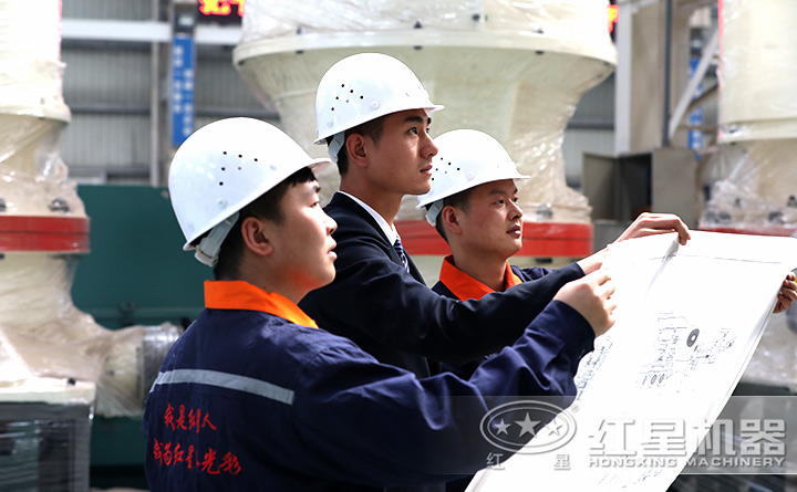 精湛技術(shù)人員現(xiàn)場(chǎng)指導(dǎo)設(shè)備的生產(chǎn)、制造